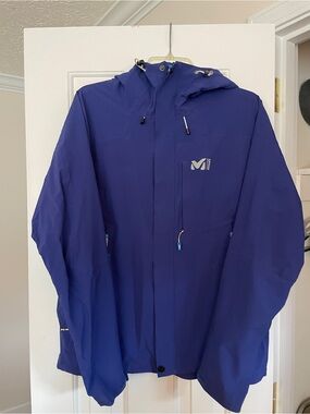 Millet Men's Navy Blue Waterproof Hooded Rain Jacket